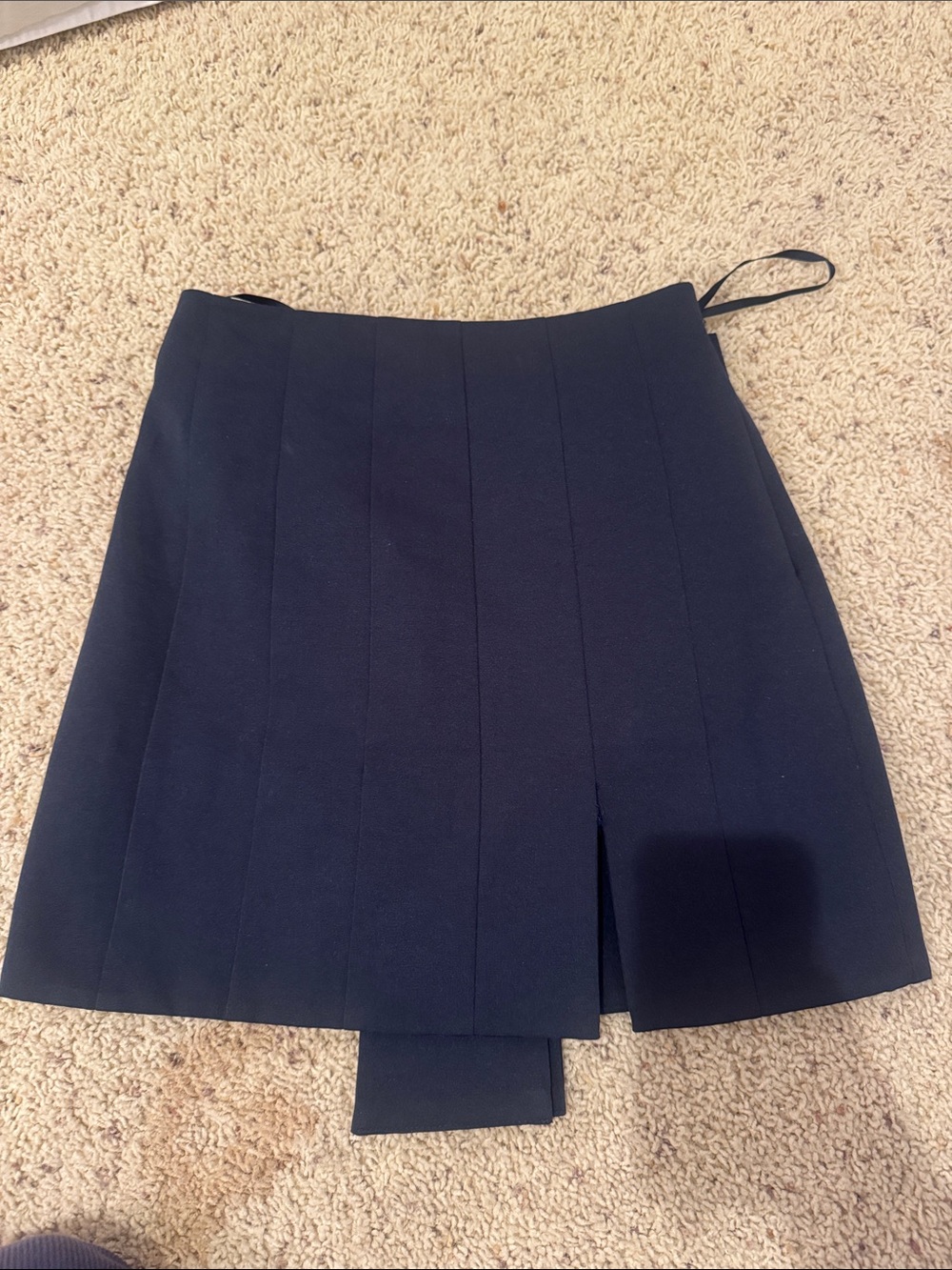 Navy staud skirt with bow in back